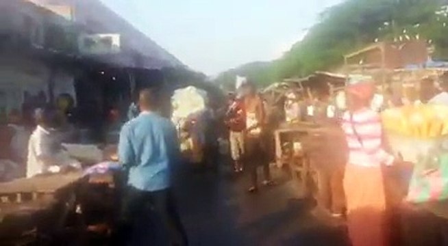 Chinois poignarde Kamit-(africain) Kinshasa Kongo