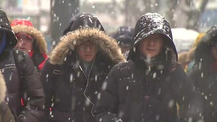 [날씨] 서울에 올겨울 첫 대설주의보...5cm 더 온다 / YTN