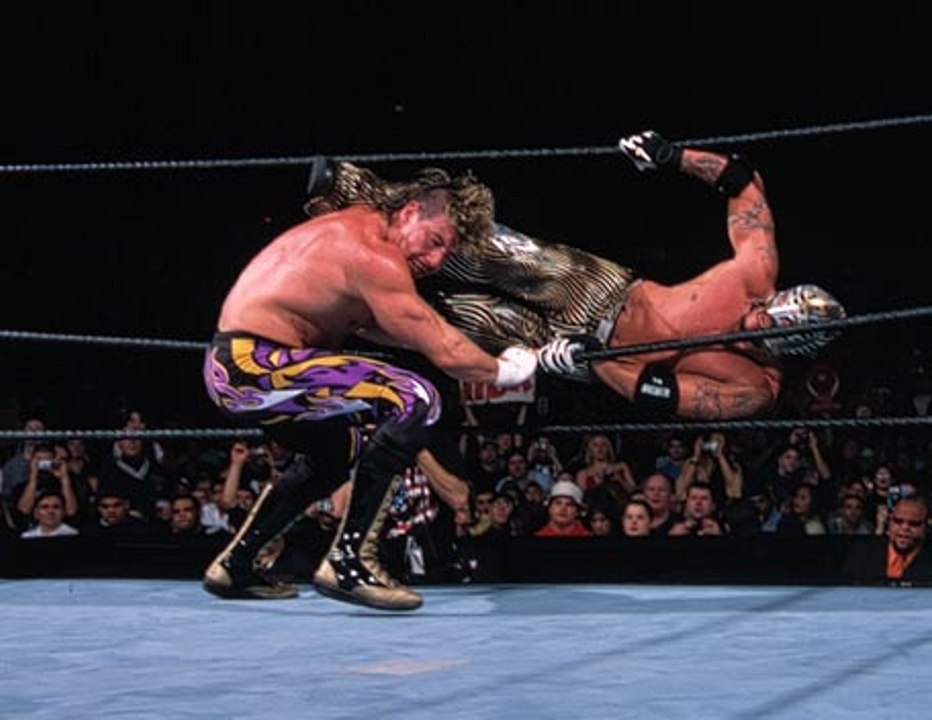 Los Guerreros vs Rey Mysterio and Edge vs Chris Benoit and Kurt Angle - Survivor Series 2002