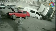 Epic Driving Fails Compilation - Crazy Car Crash Compilation