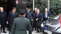 Eski Başbakan Mesut Yılmaz, Oğlunun Cenazesini Hastaneden Aldı