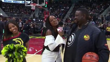 Un fan gagne 10 000 dollars grâce à un panier improbable