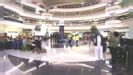 Jubel am Flughafen Atlanta: Nach 10 Stunden wieder Strom