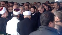 Eski Başbakanlardan Mesut Yılmaz'ın Oğlunun Vefatı - Cenaze Namazı (2)