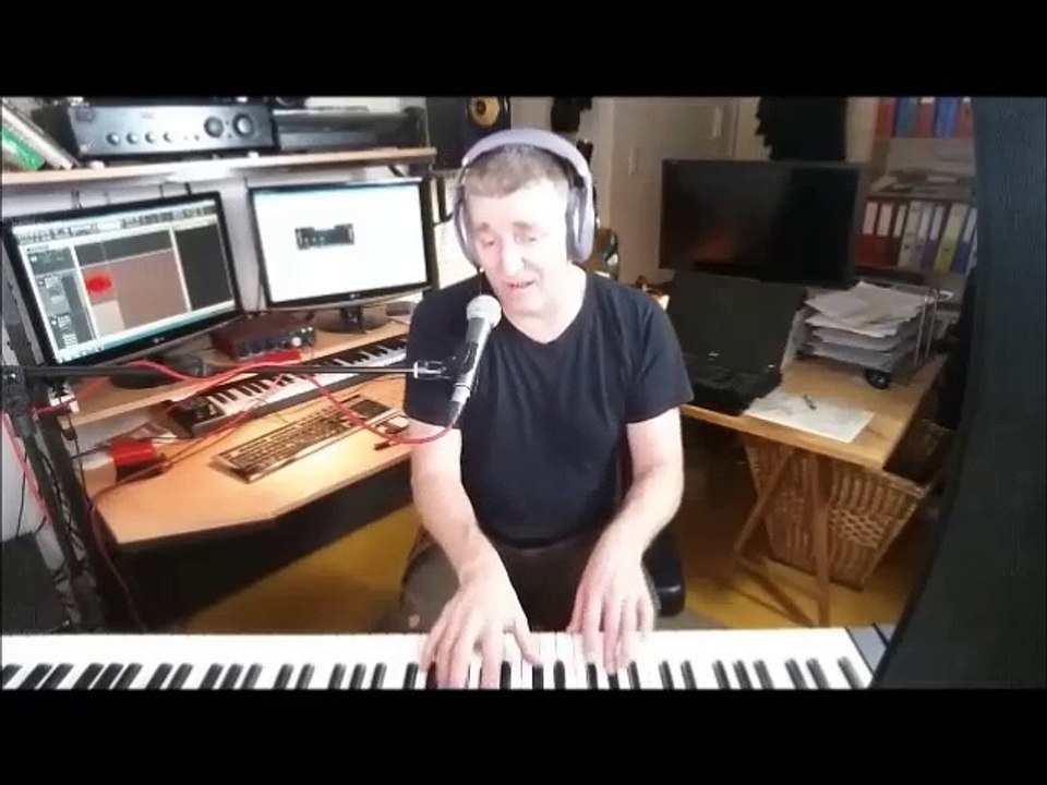 Weird Motorcycle Song - GUSTFUSS - Mei Maschin