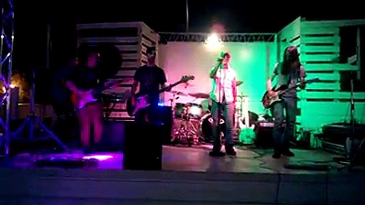VASKO DEL SUD BAND DOMENICA LUNATICA LIVE AT CANOSA