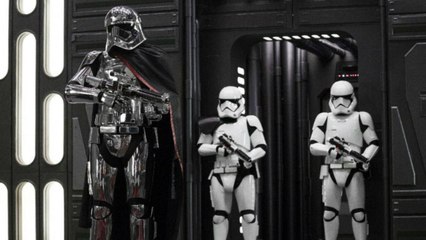 'Star Wars: The Last Jedi' Opening Weekend Earns $450M Globally | THR News