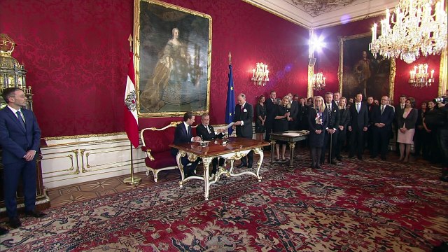 Kurz y la extrema derecha se instalan en el poder en Austria