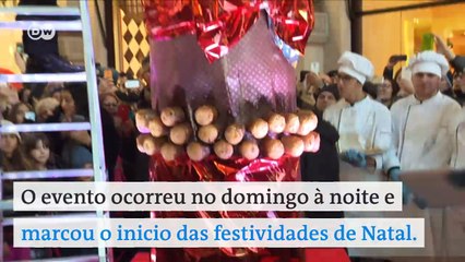 Com 140 quilos, maior panettone do mundo é distribuído em Milão