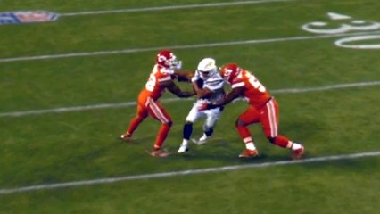 freeD: Chiefs double-team forces an Ekeler fumble | Week 15