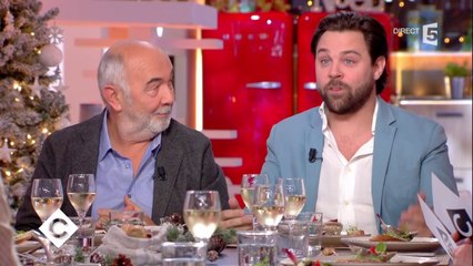 Isabelle Mergault, Gérard et Arthur Jugnot au dîner - C à Vous - 18/12/2017