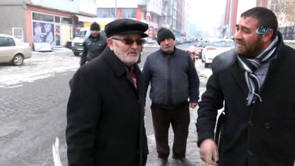 - Kars’ta, Yılbaşı hindileri görücüye çıktı