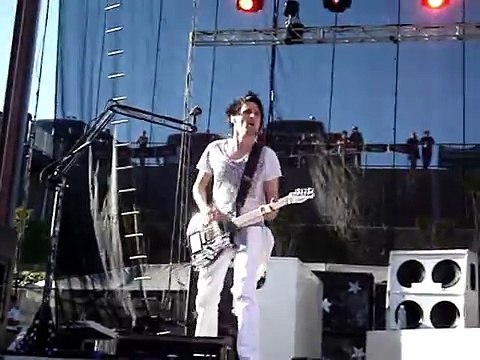 Muse - Map of the Problematique, Pizza Hut Park, Edgefest 16, Frisco, TX, USA 4/15/2007