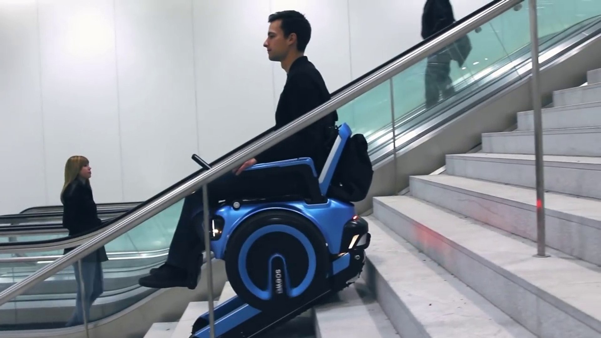 Scewo, la silla de ruedas capaz de subir y bajar escaleras - Vídeo  Dailymotion
