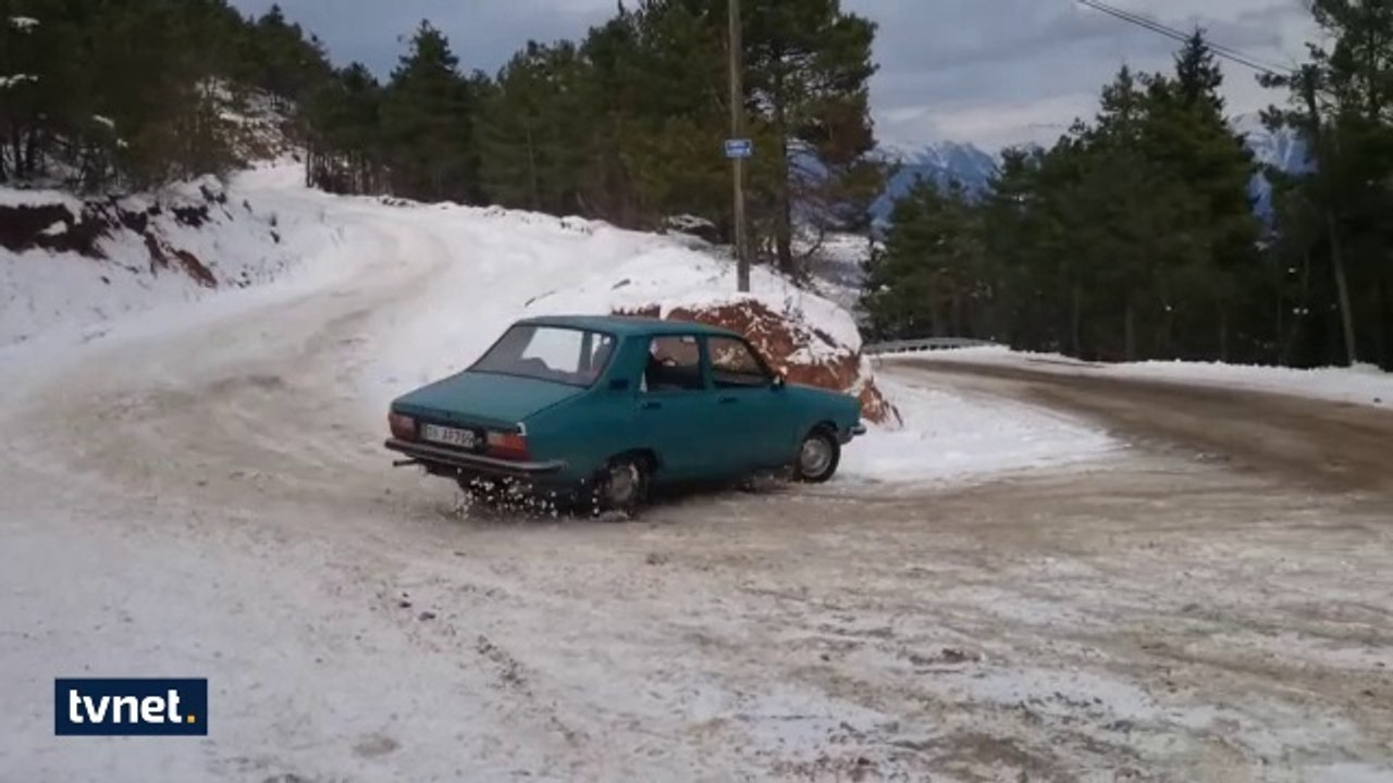 1977 model Renoult drift