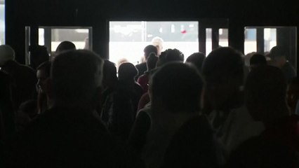 美 애틀랜타 공항 정전...11시간 가까이 마비 수만 명 발 묶여 / YTN