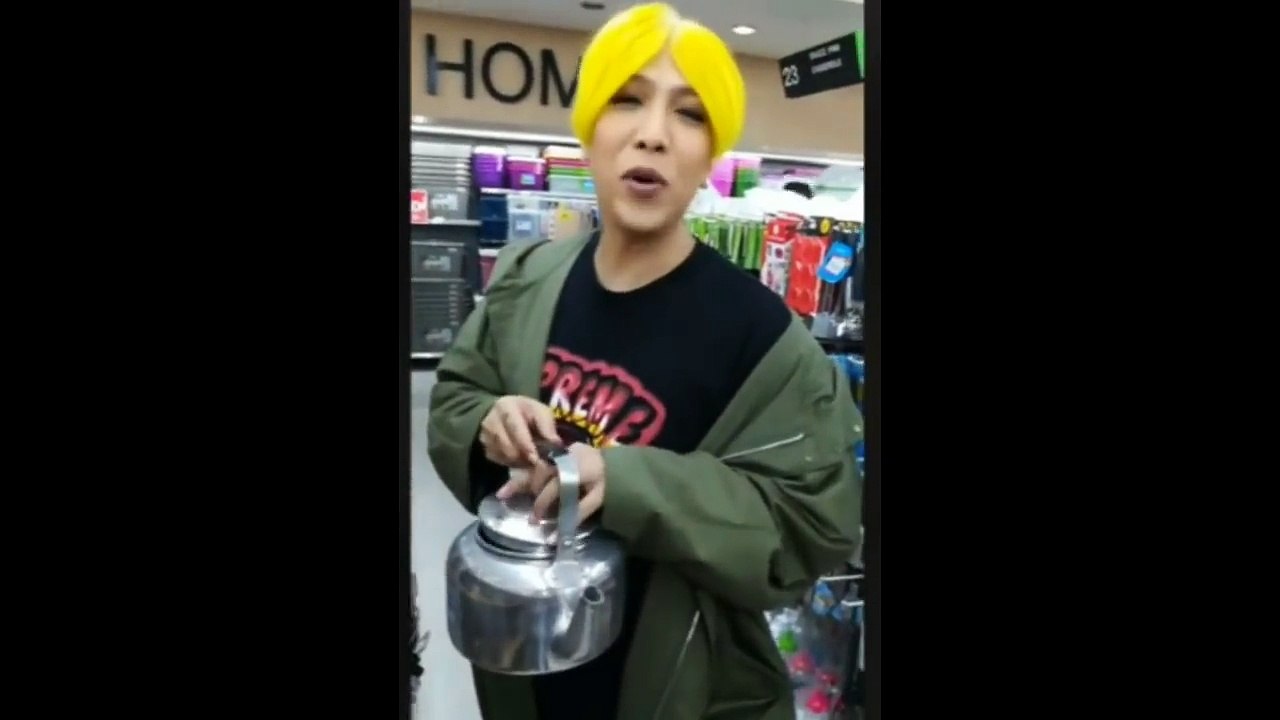 Vice Ganda Nag Shopping sa SM Megamall na Parang Simpleng Tao
