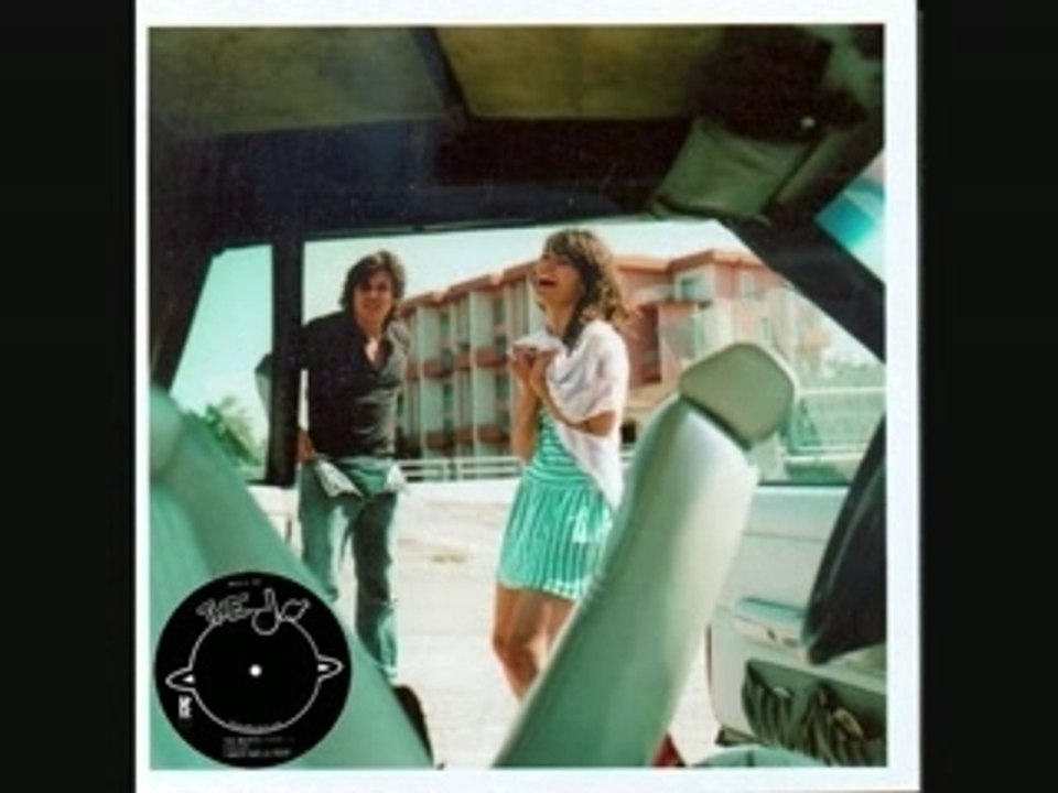 Thëdo - On My Shoulders