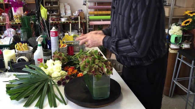 Art Deco Design - Featuring Roses, Allium, and Palm o23g7fmTmK8