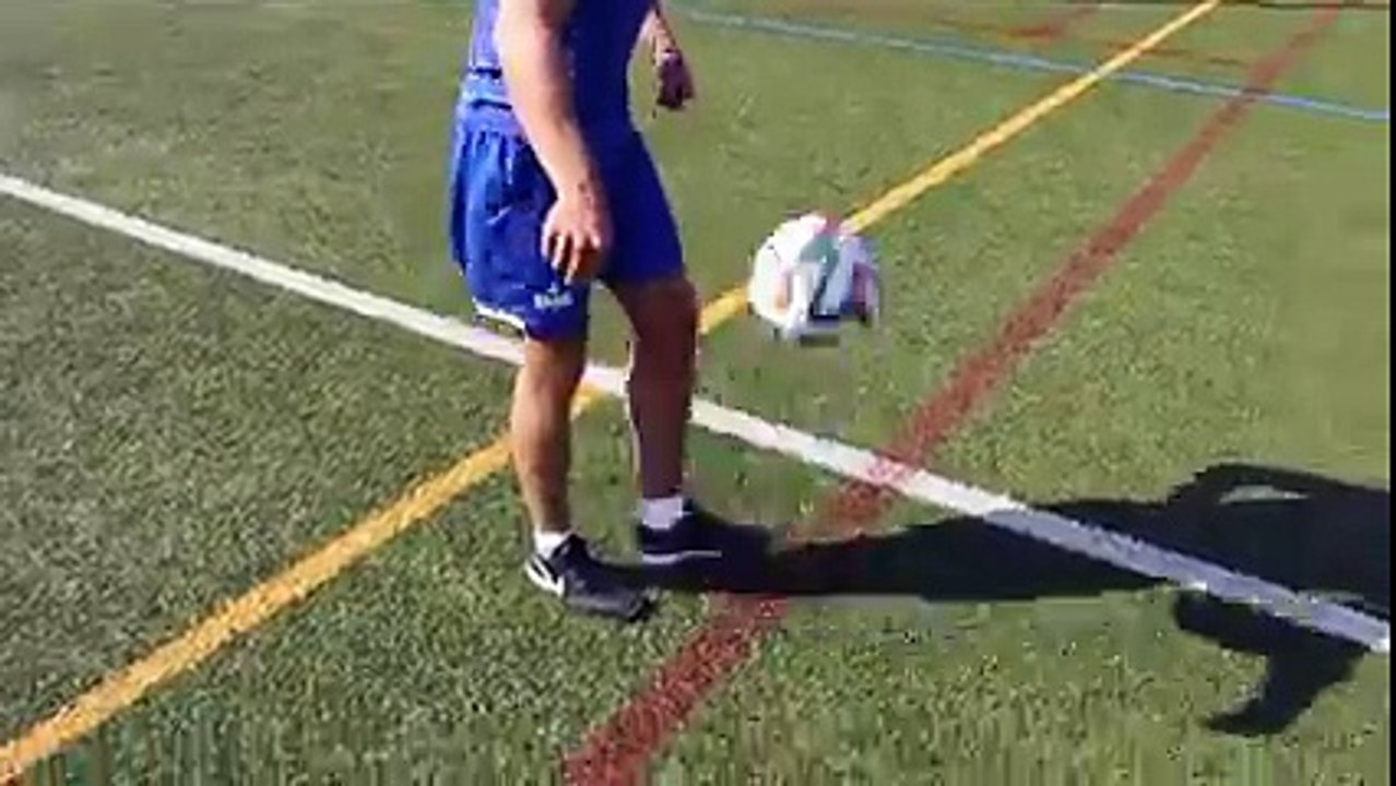 Amazing Freestyle Football Skills ● Lifestyle of Football HD 60fps