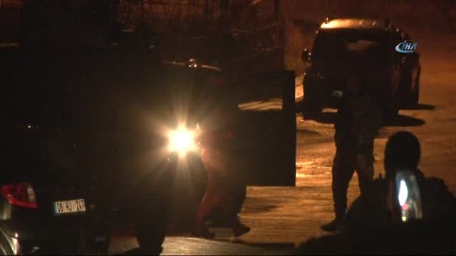 Gölbaşı'nda Şüpheli Şahıslar Polise Ateş Açtı