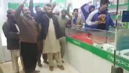 Pakistani Shop Keepers Boycott Oppo Mobile.mp4