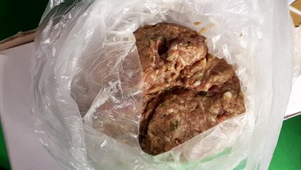 무허가 떡갈비 27톤 유통·축산물 불법 가공해 학교급식 납품 / YTN