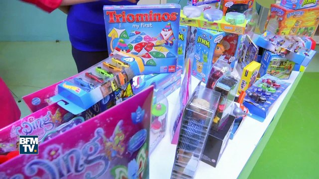 Grâce aux Pères Noël verts du Secours populaire, plus de 2.000 enfants auront une surprise sous le sapin