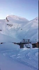 Il se pensait assez loin pour filmer le déclenchement de l'avalanche mais va le regretter