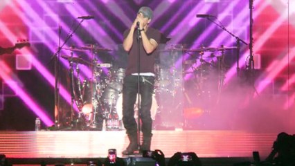 Enrique Iglesias y Anna Kournikova, padres de mellizos