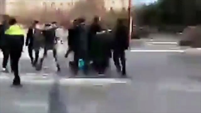 Detenidos seis agresores por esta paliza a un compañero de colegio .- Imágenes que pueden herir su sensibilidad