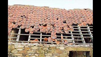 4 Signs Of Damage That Show Your Roof Needs Replacement