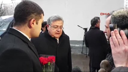 Büyükelçi Karlov'un Yaşadığı Evin Duvarına Rölyefi Törenle Asıldı