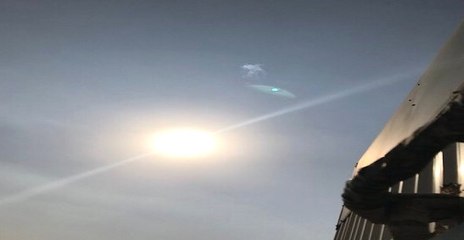 Husiler, Riyad'daki Kraliyet Sarayı'na Balistik Füze Fırlattı