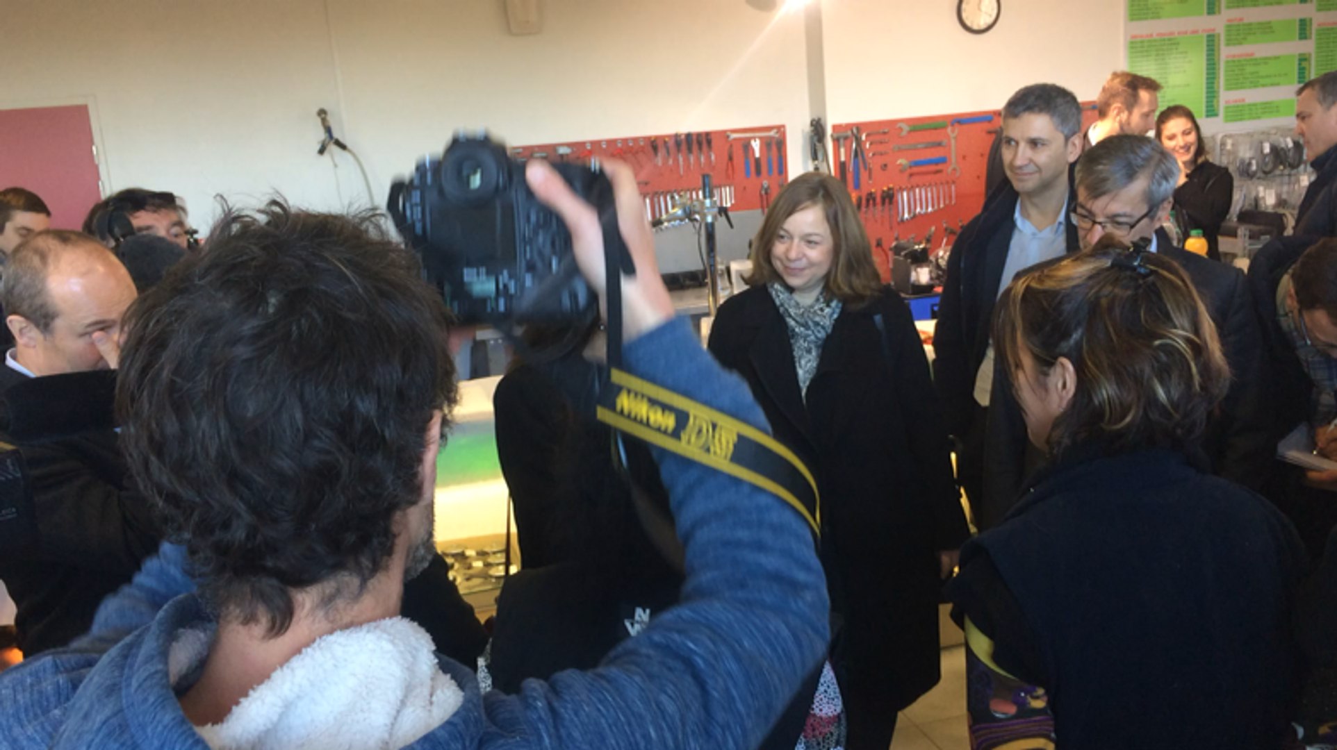 ⁣Visite d’Anne Hidalgo à l’usine d’Arcade Cycles