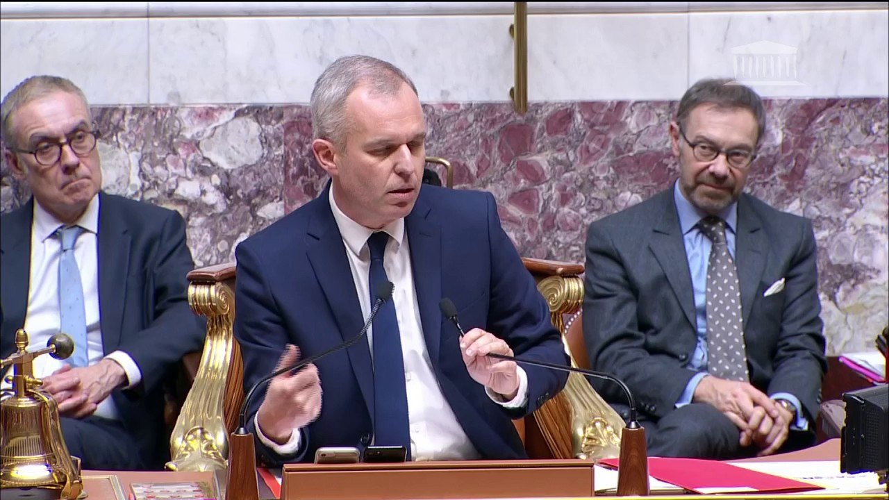 "Ce n'est pas la loi de celui qui crie" De Rugy menace de mettre fin aux Questions au gouvernement