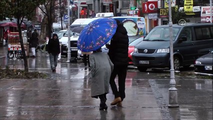 Silivri'de sulu kar etkili oluyor - İSTANBUL