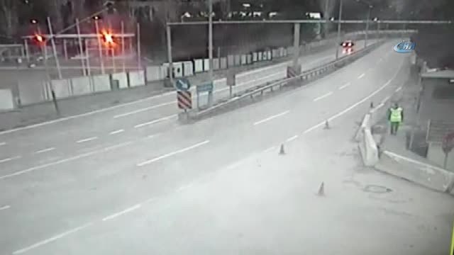 2'si Polis 3 Kişinin Yaralandığı Kaza Anı Kamerada