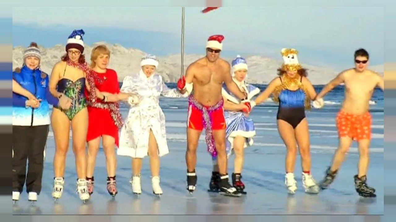 Sibirien: bikini-flashmob für das russische nationalteam