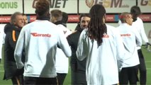 Hırvat Teknik Adam Tudor, Galatasaraylı Futbolcularla Vedalaştı