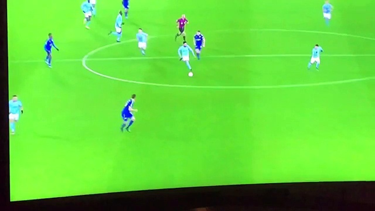 Bernardo Silva marca pelo Manchester City