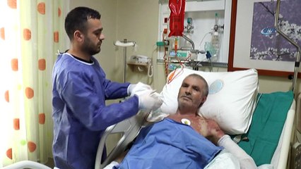 Çatıyı onarırken yüksek gerilime kapıldı