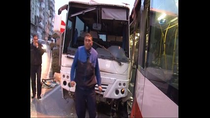 İzmir'de feci kaza: Çok sayıda yaralı var