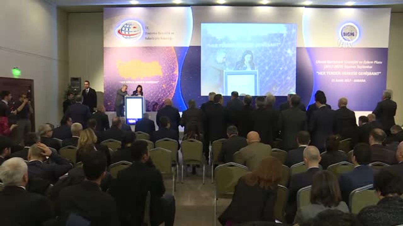 Bakan Arslan: "Fiber Hat Uzunluğumuz 311 Bin Km'yi Geçmiş Durumda"