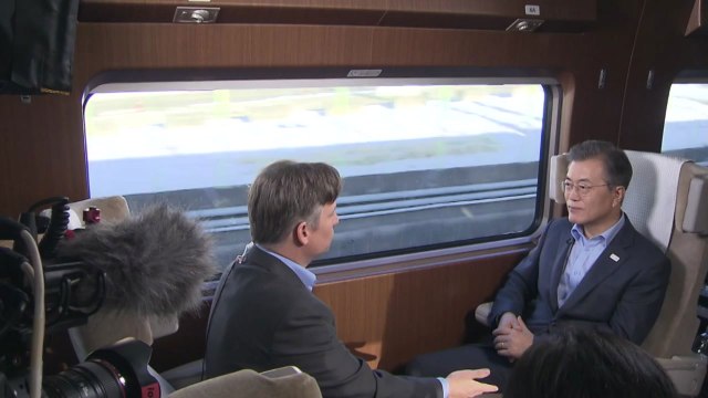 文 올림픽 기간 美에 군사훈련 연기 제안 / YTN