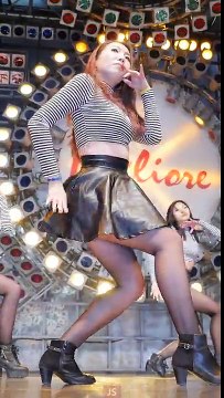 171126 댄스팀 클라썸(Clawsome) cover-끈적끈적(혜진) 밀리오레무대 KPOP by JS 직캠(fancam)-qXtOUHTypXY