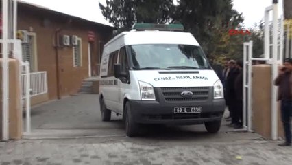 Şanlıurfa Kardeşini Tabancayla Öldürüp Kaçtı