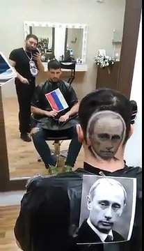 Portrait de Vladimir Poutine gravé dans ses cheveux.. meilleur coiffeur du monde !
