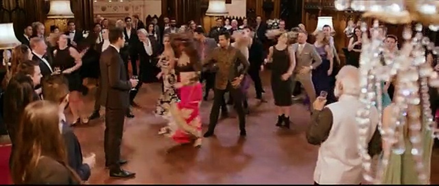 Hue Bechain - Ek Haseena Thi Ek Deewana Tha - Music - Nadeem, Palak Muchhal