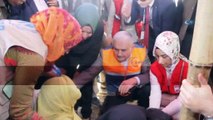 - Başbakan Yıldırım, Bangladeş'te mülteci kampını ziyaret etti- Başbakan Binali Yıldırım:- “Ziyaretimizin amacı, burada yaşanan insanlık dramına dikkat çekmek”
